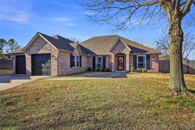 14226 S Urbana Avenue, Bixby, OK 74008