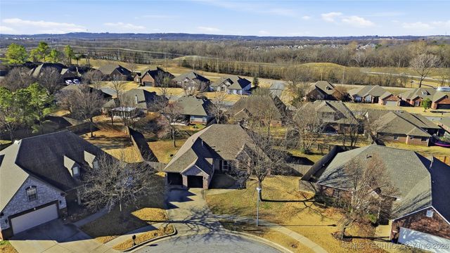 14226 S Urbana Avenue, Bixby, OK 74008