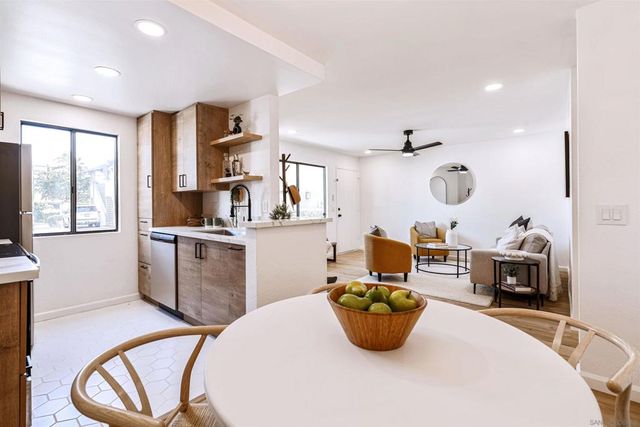 1654 Oliver Ave 6, San Diego, CA 92109