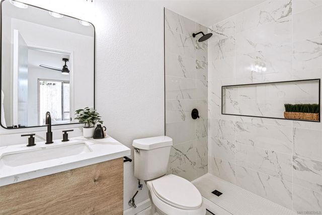 1654 Oliver Ave 6, San Diego, CA 92109