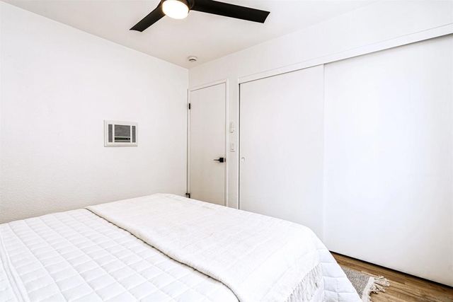 1654 Oliver Ave 6, San Diego, CA 92109