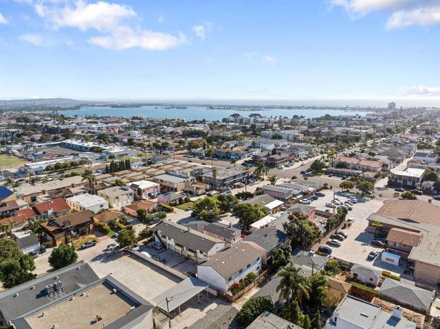 1654 Oliver Ave 6, San Diego, CA 92109