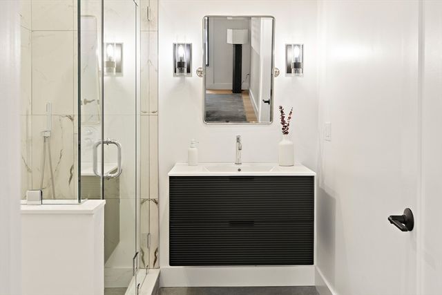 27 2nd Street, Natick, MA 01760