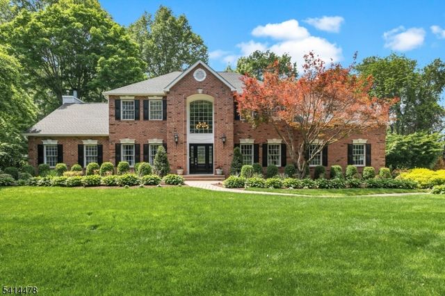 33 Saint Nickolas Way, Bernards Twp., NJ 07920