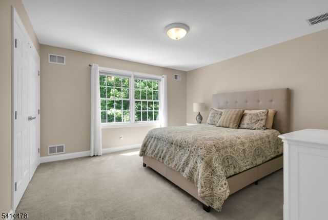 33 Saint Nickolas Way, Bernards Twp., NJ 07920