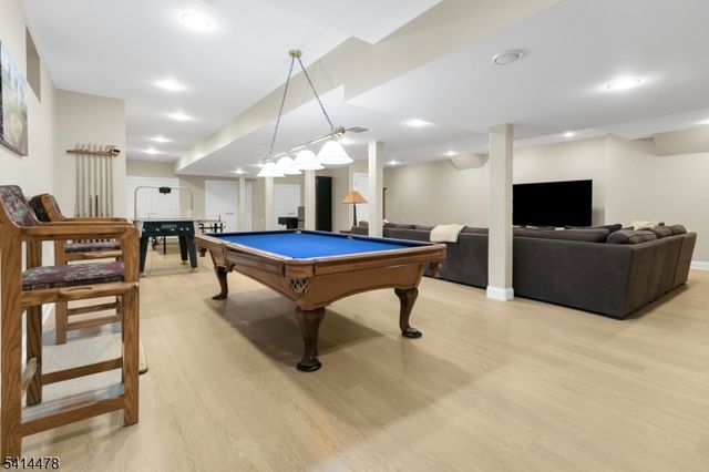 33 Saint Nickolas Way, Bernards Twp., NJ 07920