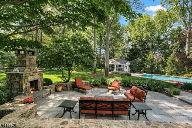33 Saint Nickolas Way, Bernards Twp., NJ 07920