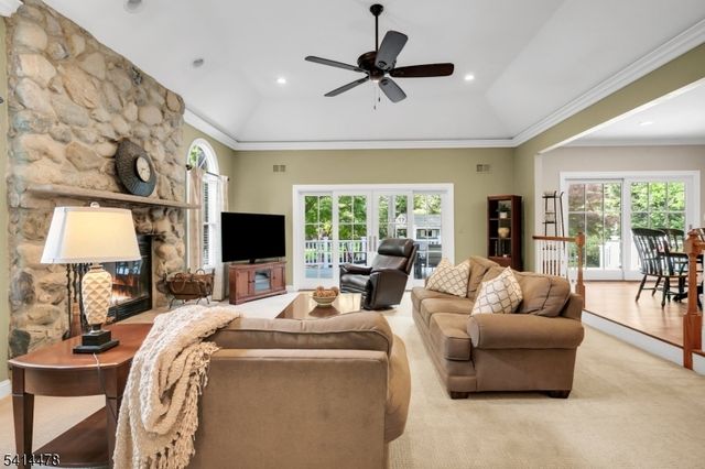 33 Saint Nickolas Way, Bernards Twp., NJ 07920