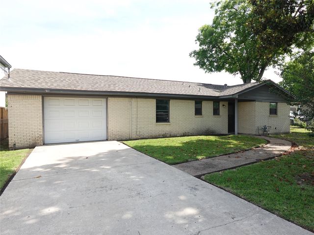 8033 Ritz Street, Houston, TX 77028