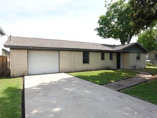 8033 Ritz Street, Houston, TX 77028