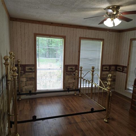 910 Ragsdale Springs Road, Shepherd, TX 77371