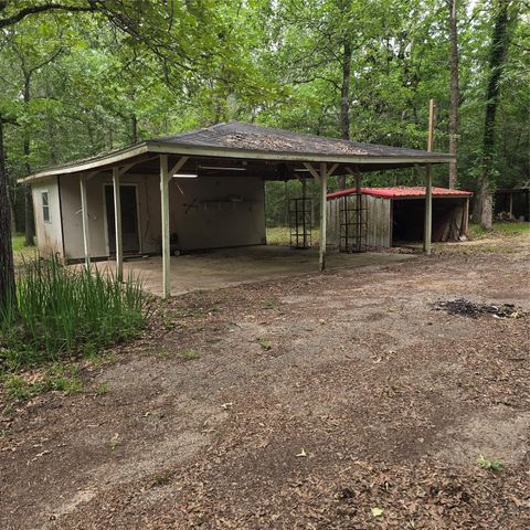910 Ragsdale Springs Road, Shepherd, TX 77371