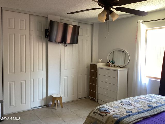1503 E Avenue J3, Lancaster, CA 93535