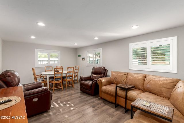 1717 E Allen Road, Tucson, AZ 85719