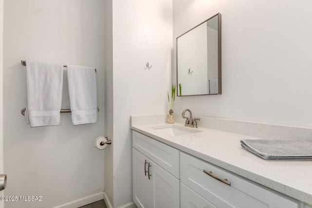 1717 E Allen Road, Tucson, AZ 85719