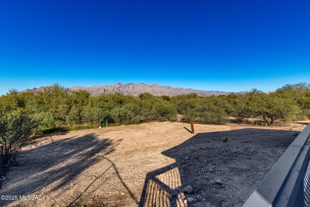 1717 E Allen Road, Tucson, AZ 85719