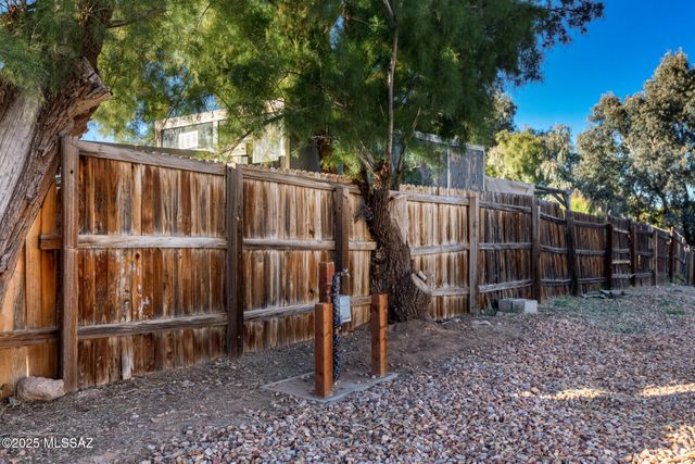 1717 E Allen Road, Tucson, AZ 85719