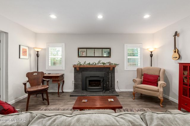 1717 E Allen Road, Tucson, AZ 85719