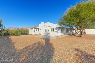 1717 E Allen Road, Tucson, AZ 85719