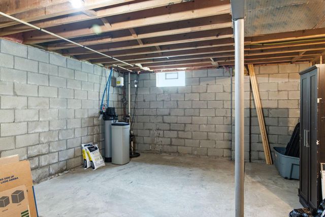 714 Streamwater Drive, Blacklick, OH 43004