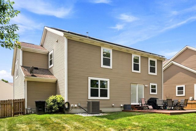 714 Streamwater Drive, Blacklick, OH 43004