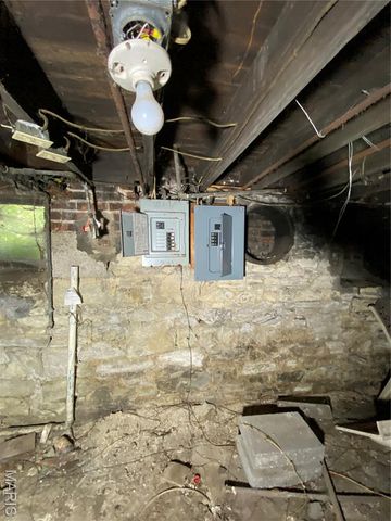 4749 Newberry Terrace, St Louis, MO 63113