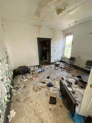 4749 Newberry Terrace, St Louis, MO 63113