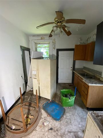 4749 Newberry Terrace, St Louis, MO 63113