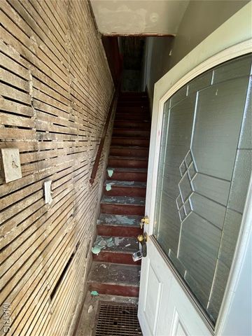 4749 Newberry Terrace, St Louis, MO 63113