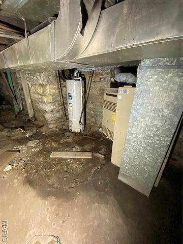 4749 Newberry Terrace, St Louis, MO 63113