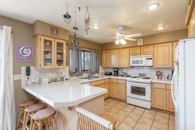 25110 N Aspen Grove Ln, Colbert, WA 99005