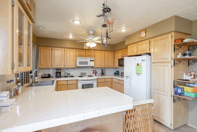 25110 N Aspen Grove Ln, Colbert, WA 99005