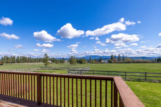 25110 N Aspen Grove Ln, Colbert, WA 99005
