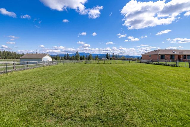 25110 N Aspen Grove Ln, Colbert, WA 99005