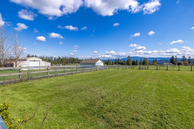 25110 N Aspen Grove Ln, Colbert, WA 99005