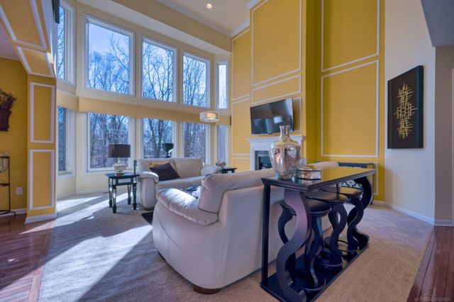 41243 Scarborough Lane, Novi, MI 48375