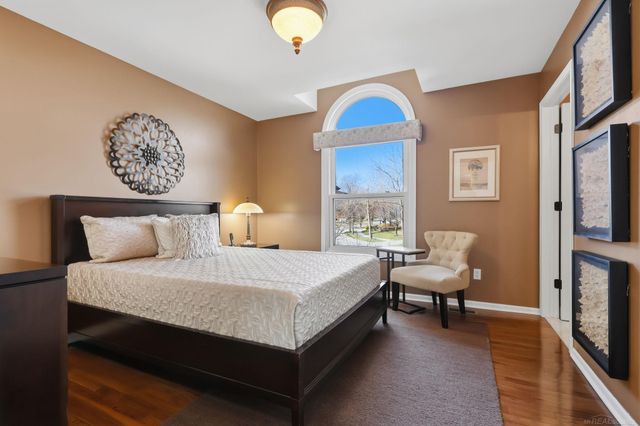 41243 Scarborough Lane, Novi, MI 48375