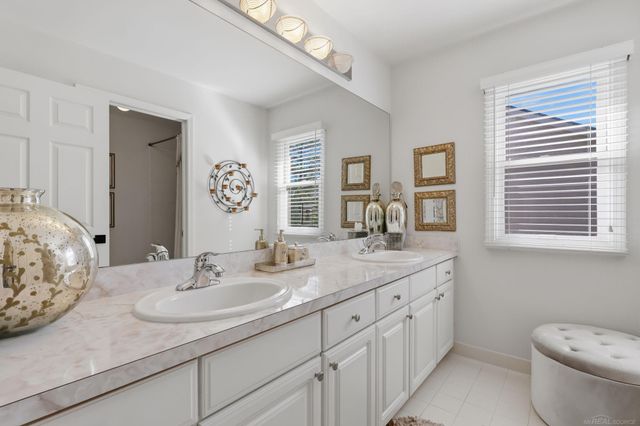 41243 Scarborough Lane, Novi, MI 48375