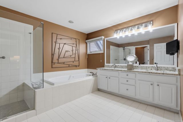 41243 Scarborough Lane, Novi, MI 48375