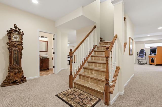 41243 Scarborough Lane, Novi, MI 48375