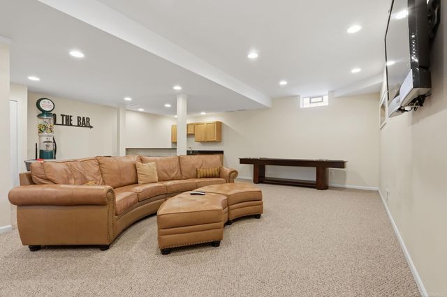 41243 Scarborough Lane, Novi, MI 48375