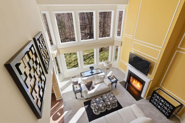 41243 Scarborough Lane, Novi, MI 48375