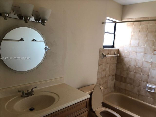3808 SW 79th Avenue 63, Miami, FL 33155