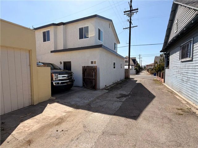 2212 Gates, Los Angeles, CA 90031
