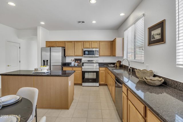 9469 W RUNION Drive, Peoria, AZ 85382