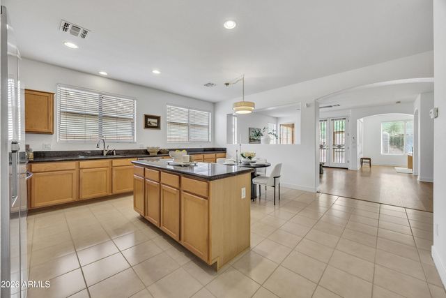 9469 W RUNION Drive, Peoria, AZ 85382