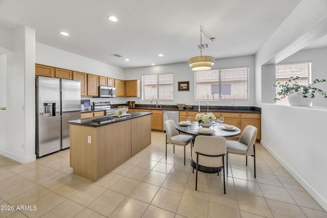 9469 W RUNION Drive, Peoria, AZ 85382