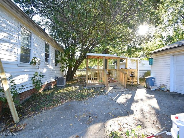 20800 Morris Avenue, Euclid, OH 44123