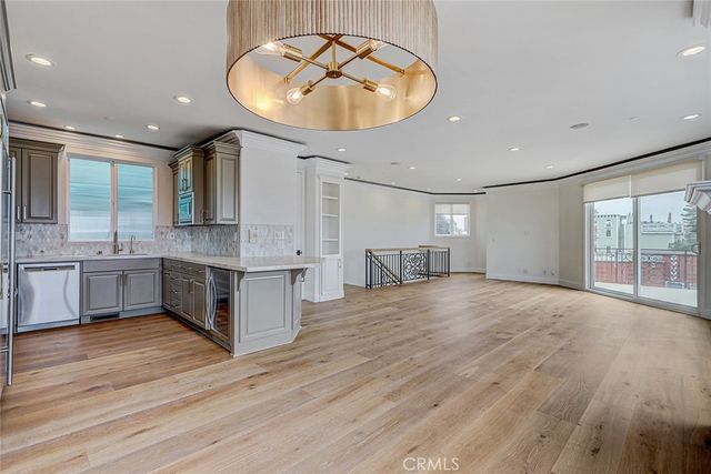 115 23rd, Manhattan Beach, CA 90266