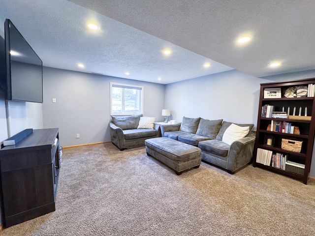 128 E Channing Avenue, Fergus Falls, MN 56537